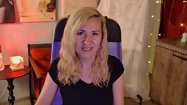 Snapshot of DonnaSmitth chatting on 07.02.26 DonnaSmitth online show from 07.02.26