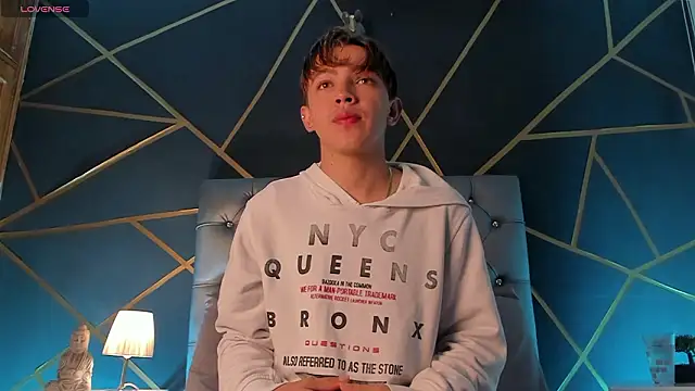 Lian Miller1  online show from 03.04.26