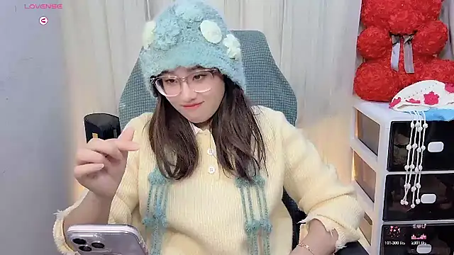 NEWONETO online show from 11.19.25