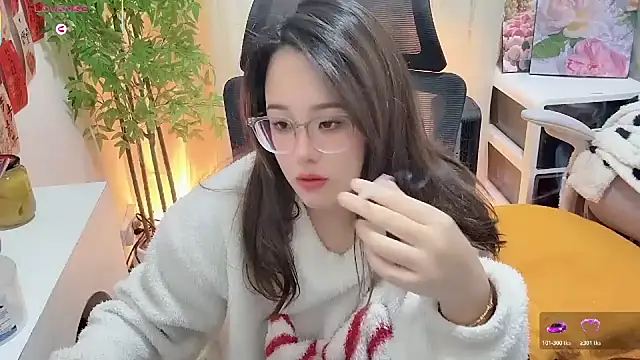 NEWONETO online show from 01.05.26