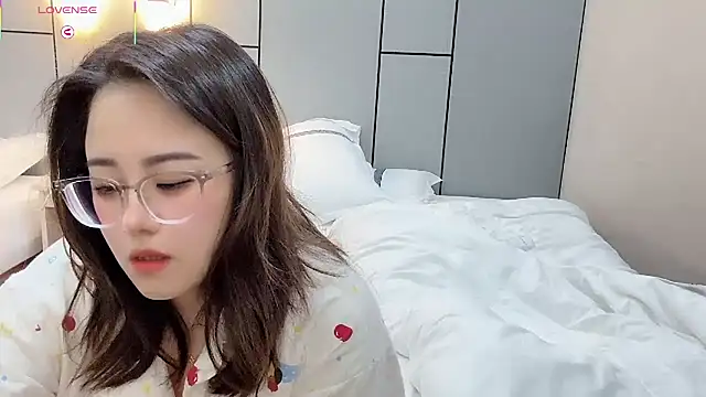 NEWONETO online show from 04.11.26