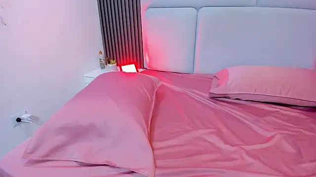 liz  cute online show from 10.18.25