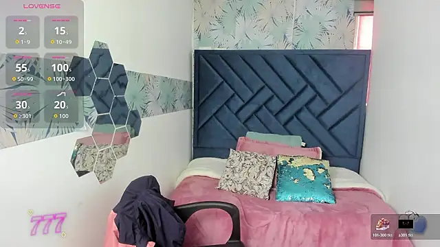 Valery More   online show from 03.13.26