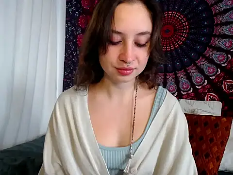 Snapshot of AdalynKiss chatting on 11.14.25 AdalynKiss online show from 11.14.25