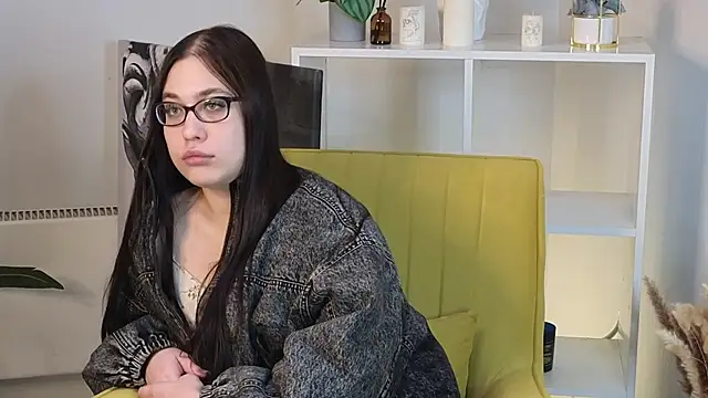 KaylaOzog online show from 09.28.25