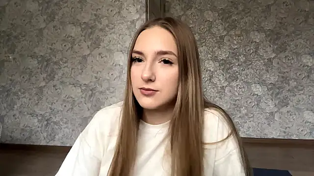 Snapshot of JoannaZetes chatting on 10.09.25 JoannaZetes online show from 10.09.25
