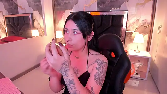 SusanVilla online show from 03.05.26