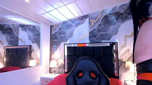 Snapshot of SusanVilla chatting on 06.11.26 SusanVilla online show from 06.11.26