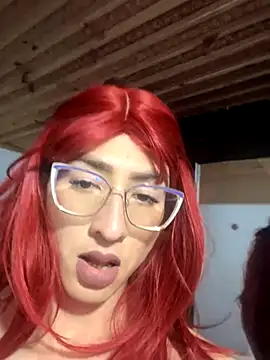 Snapshot of NICOLLE__12 chatting on 10.25.25 NICOLLE 12 online show from 10.25.25