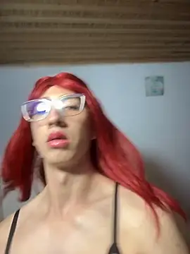 Snapshot of NICOLLE__12 chatting on 11.05.25 NICOLLE 12 online show from 11.05.25