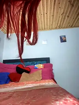 Snapshot of NICOLLE__12 chatting on 11.06.25 NICOLLE 12 online show from 11.06.25