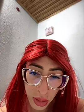 Snapshot of NICOLLE__12 chatting on 11.22.25 NICOLLE 12 online show from 11.22.25