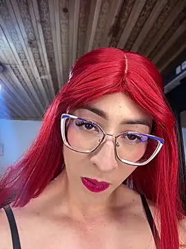 Snapshot of NICOLLE__12 chatting on 05.15.26 NICOLLE 12 online show from 05.15.26