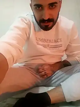 Snapshot of mehmets27 chatting on 11.17.25 mehmets27 online show from 11.17.25