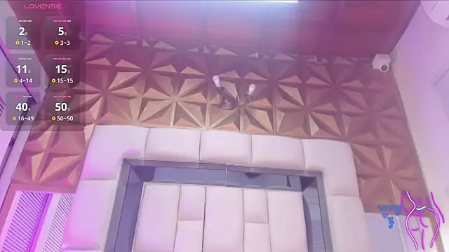 violet milleer online show from 11.05.25