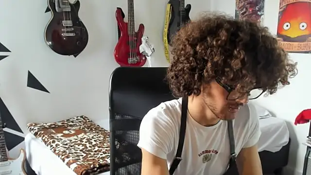 MikaelRizzzo online show from 10.04.25