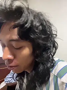 MadamLeRouge online show from 11.14.25