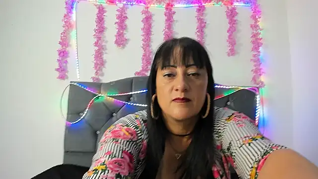 Sasha Smith4 online show from 10.02.25