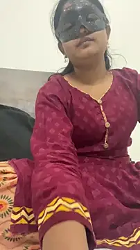 Snapshot of TeluguIshu_teen20 chatting on 02.16.26 TeluguIshu teen20 online show from 02.16.26