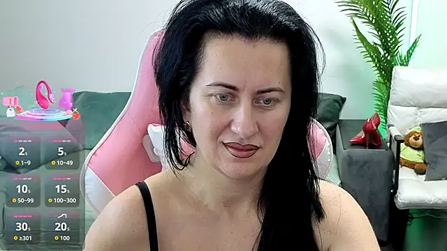 Snapshot of monnica_vibe_ chatting on 09.29.25 monnica vibe online show from 09.29.25