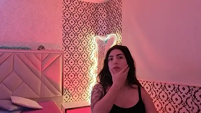 Ixchel tay online show from 02.06.26