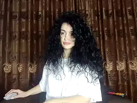 JadeLure online show from 11.04.25