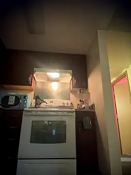 Snapshot of bellacagyal chatting on 11.20.25 bellacagyal online show from 11.20.25