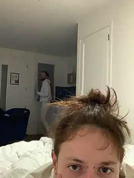 GoldenPussy1329 online show from 11.28.25