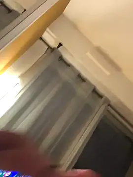 GoldenPussy1329 online show from 11.30.25