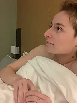 GoldenPussy1329 online show from 02.23.26