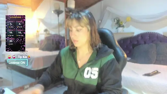 sophialyh 1 online show from 05.23.26