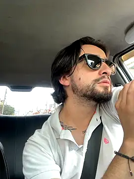 Snapshot of maximusdominus26 chatting on 10.13.25 maximusdominus26 online show from 10.13.25