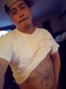 Snapshot of Nativeking32 chatting on 09.27.25 Nativeking32 online show from 09.27.25