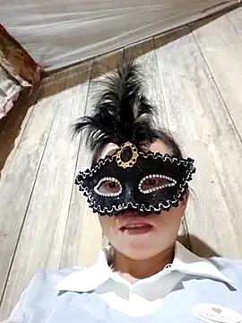 Tuyet xx online show from 10.02.25