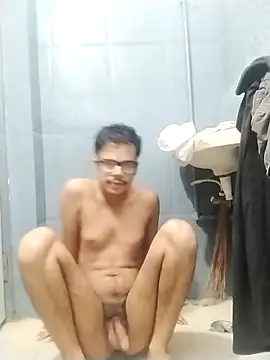 Snapshot of sexybobby13 chatting on 11.02.25 sexybobby13 online show from 11.02.25