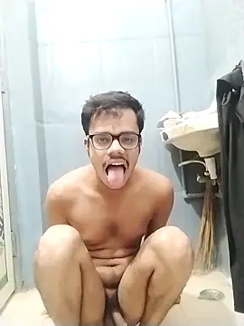 Snapshot of sexybobby13 chatting on 11.10.25 sexybobby13 online show from 11.10.25