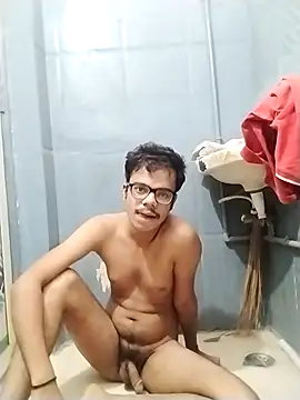 Snapshot of sexybobby13 chatting on 11.11.25 sexybobby13 online show from 11.11.25