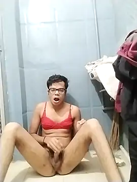 Snapshot of sexybobby13 chatting on 11.24.25 sexybobby13 online show from 11.24.25