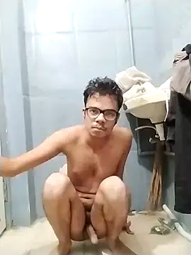 Snapshot of sexybobby13 chatting on 01.19.26 sexybobby13 online show from 01.19.26