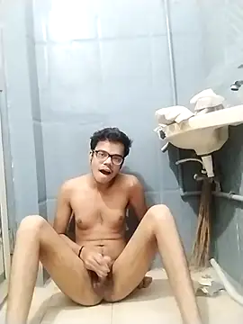 Snapshot of sexybobby13 chatting on 02.19.26 sexybobby13 online show from 02.19.26