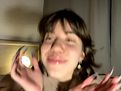 Snapshot of Sexy_frie chatting on 11.10.25 Sexy frie online show from 11.10.25