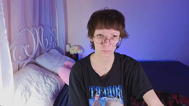 TommieHi online show from 10.18.25