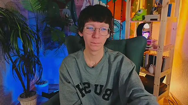 TommieHi online show from 10.25.25