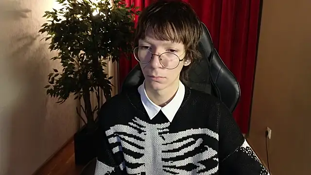 TommieHi online show from 11.16.25