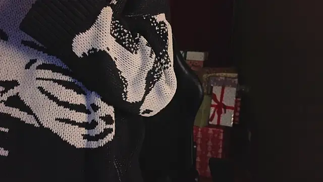 TommieHi online show from 11.28.25