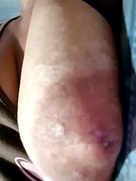 Hotmommax online show from 11.22.25