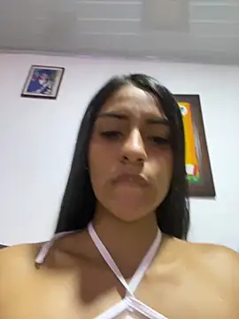 Snapshot of miluwatson chatting on 10.07.25 miluwatson online show from 10.07.25