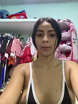 Snapshot of miluwatson chatting on 10.23.25 miluwatson online show from 10.23.25