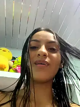 Snapshot of miluwatson chatting on 11.11.25 miluwatson online show from 11.11.25