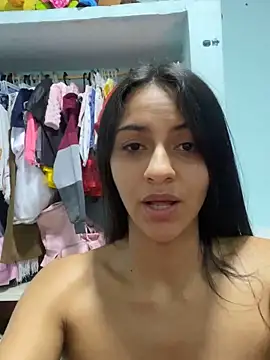 Snapshot of miluwatson chatting on 11.13.25 miluwatson online show from 11.13.25